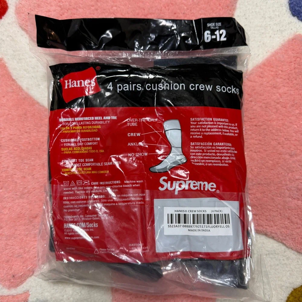 Supreme Hanes Crew Socks 4 Pack Black White Logo Shoe Size 6-12 SS23 Streetwear